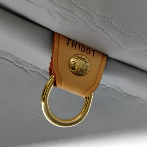 Louis Vuitton Monogram Vernis Houston Tote - Picture 10 of 11